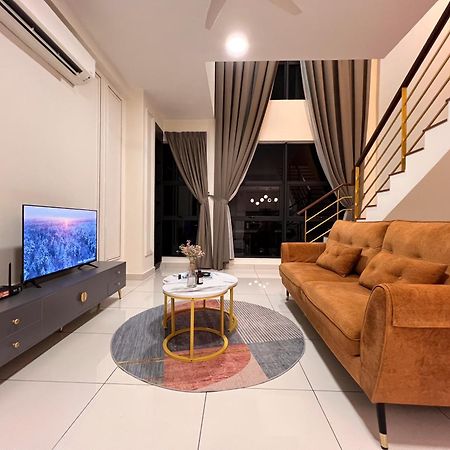 Modern Suites At Arte Mont Kiara By Iconique Kuala Lumpur Exterior foto